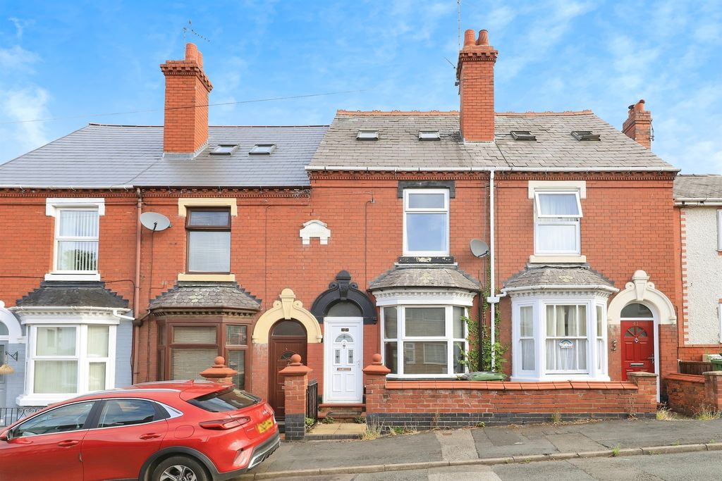 Property photo 1 of 17
