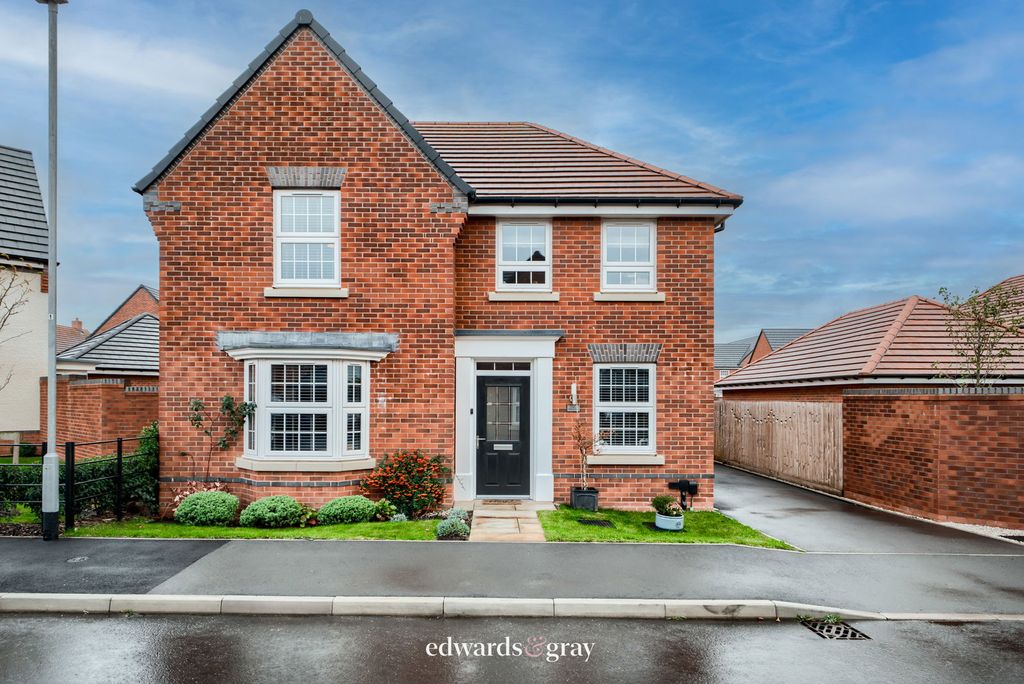 Property photo 1 of 34