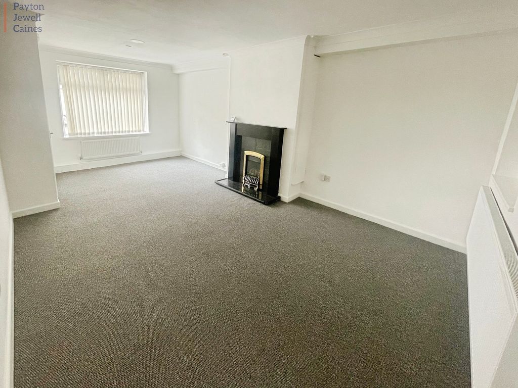 Property photo 2 of 11 Not Specified