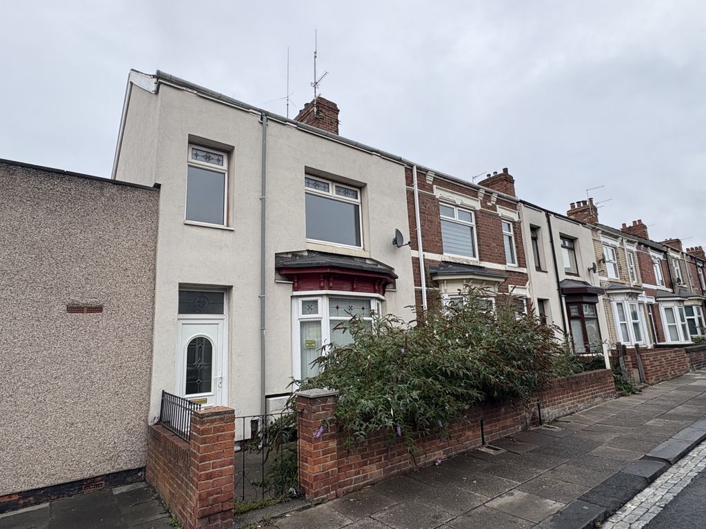Property photo 1 of 6 2 Bed End Terrace For Sale Brougham Terrace, Hartlepool Ts24