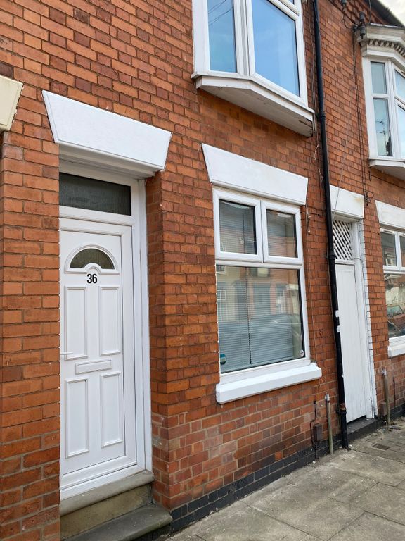 Property photo 1 of 9