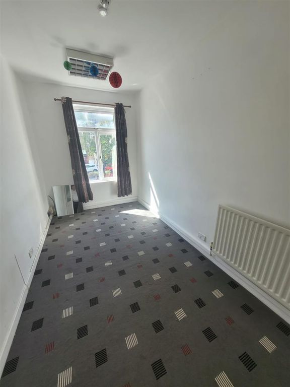 Property photo 1 of 8 3.Jpg