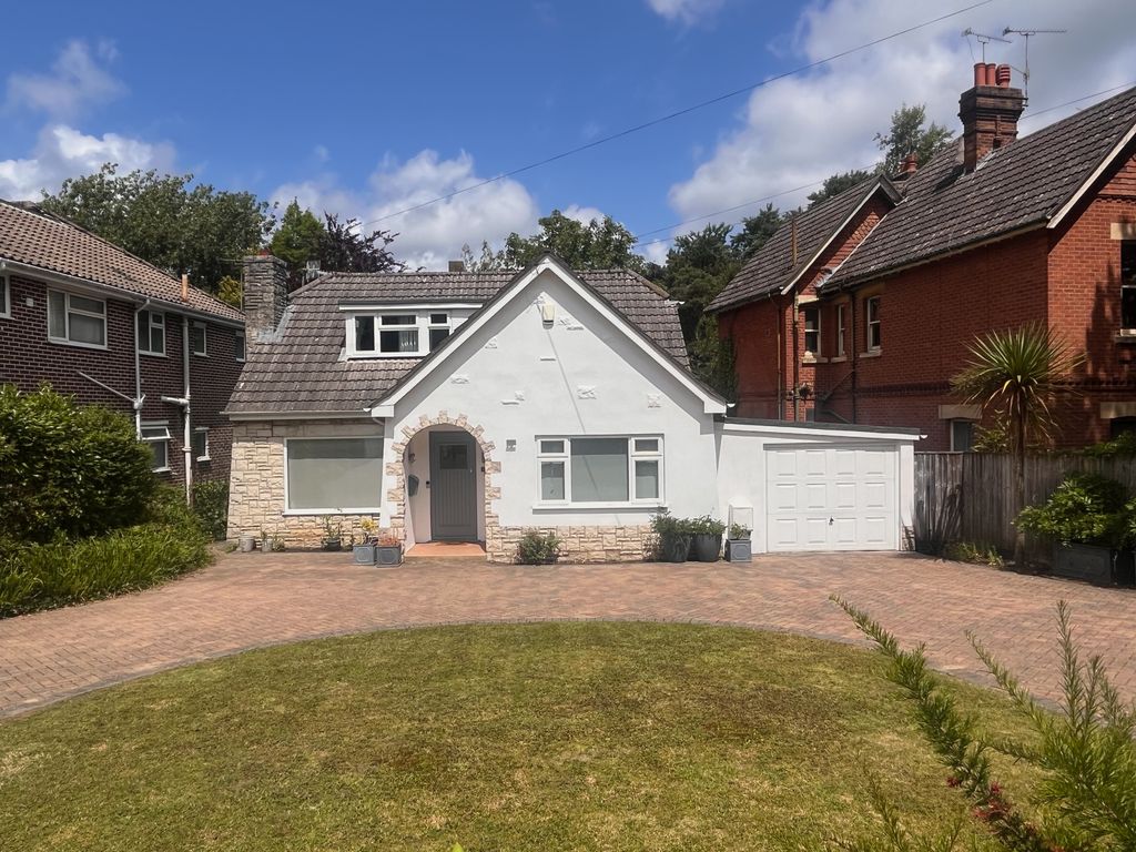 Property photo 2 of 41