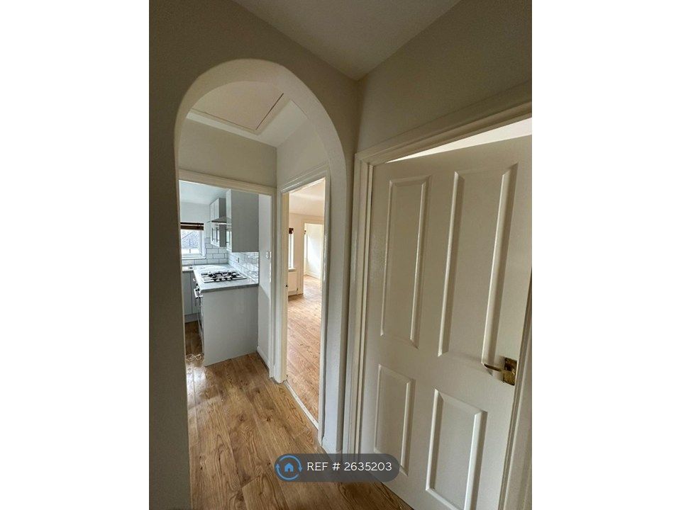Property photo 1 of 12 Hallway