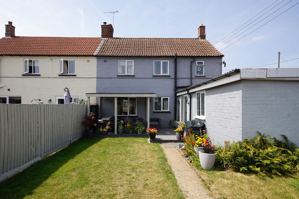 Property photo 3 of 18