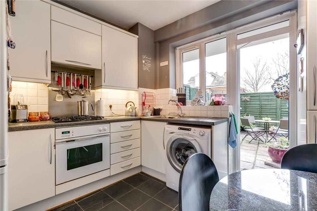 Property photo 3 of 9 Photo 2