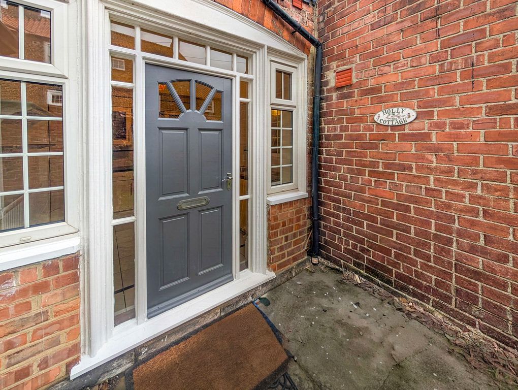 Property photo 2 of 12