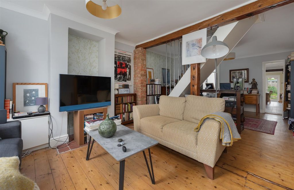 Property photo 3 of 14 Island Wall, Whitstable