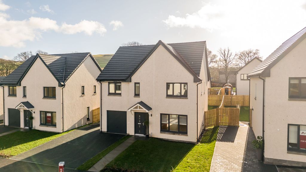 Property photo 1 of 27