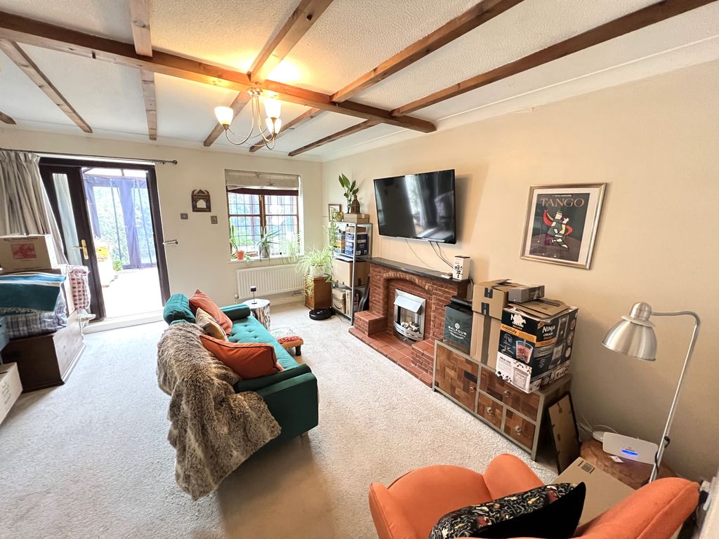 Property photo 2 of 12 Living Room