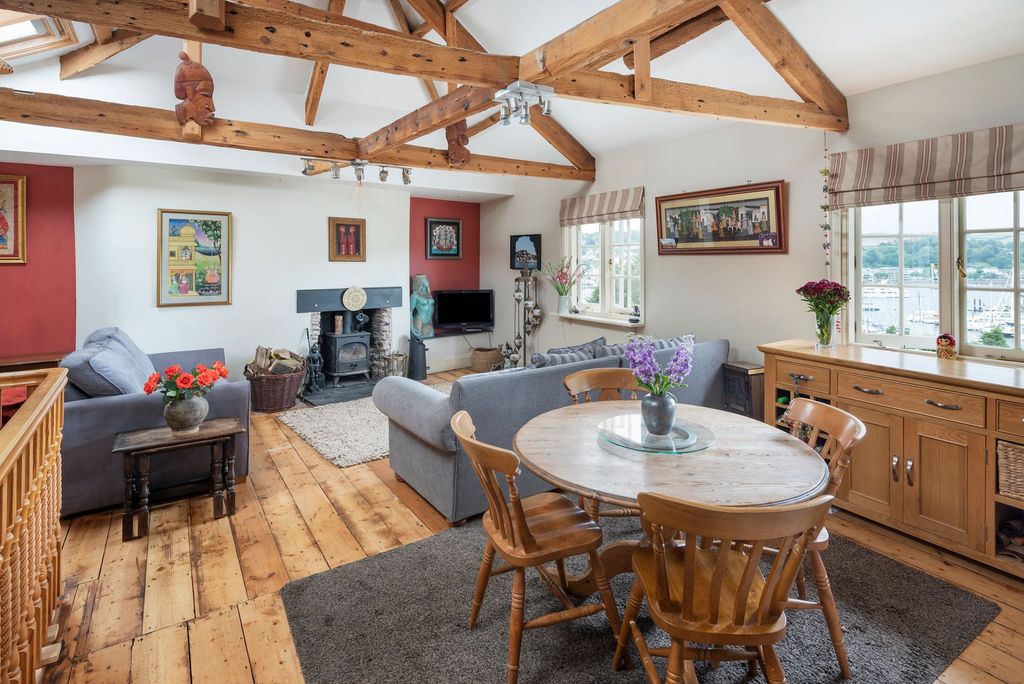 Property photo 2 of 12 Living Space -Ashleigh House, Kingswear