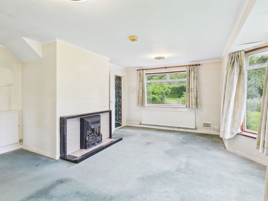 Property photo 3 of 11 Sitting Room