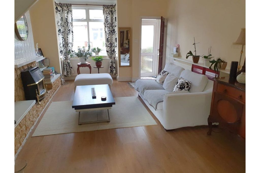 Property photo 2 of 15 Living Room