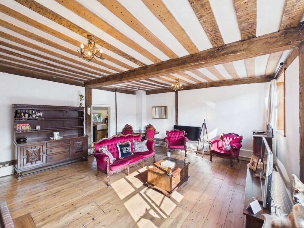 Property photo 3 of 11
