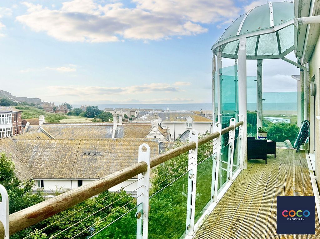 Property photo 2 of 10 Balcony And View