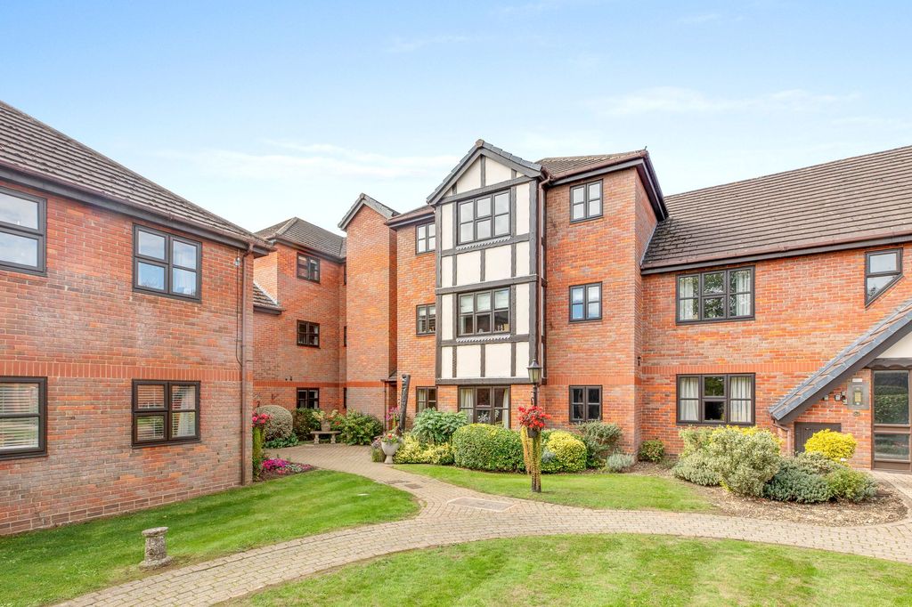 Property photo 1 of 11