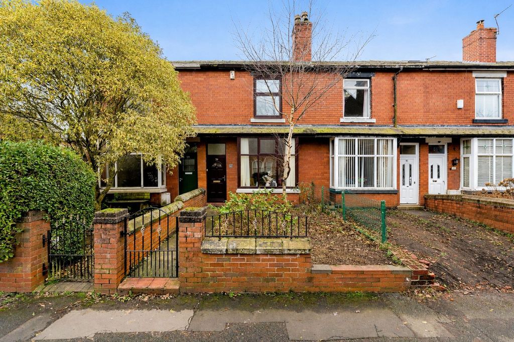 Property photo 1 of 17