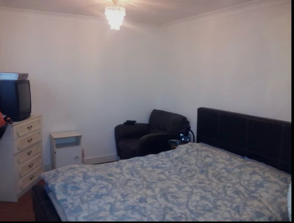 Property photo 1 of 4