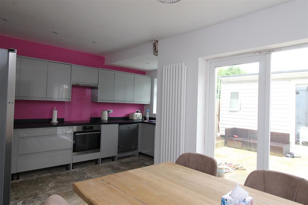 Property photo 3 of 13 Img_3484.Jpg