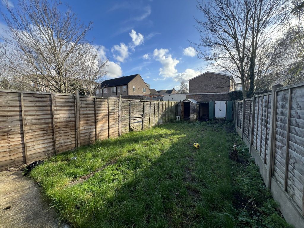 Property photo 3 of 6