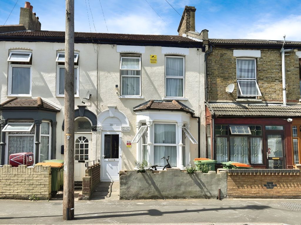 Property photo 2 of 12 02