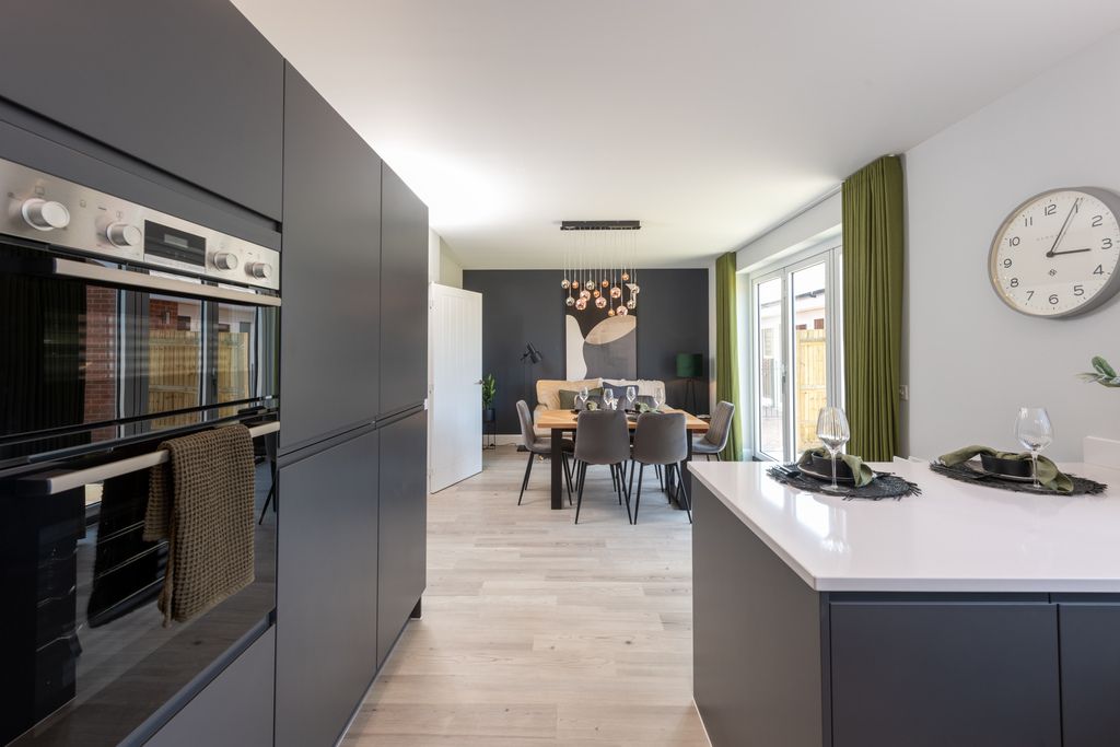 Property photo 2 of 9 Aspen-Aug-2021-013