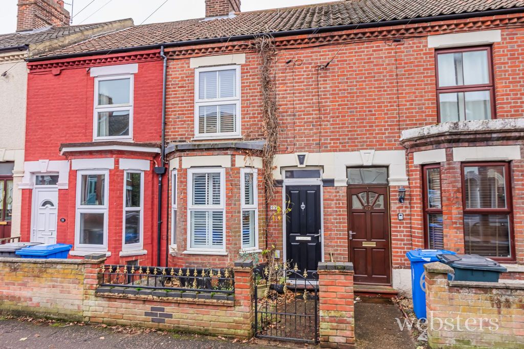 Property photo 1 of 16