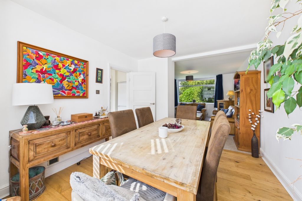 Property photo 3 of 31 Dining Room