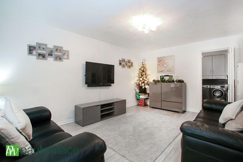 Property photo 2 of 14 Lounge