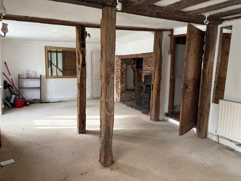 Property photo 2 of 12