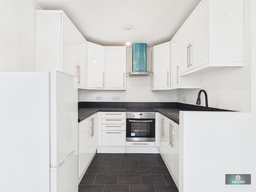 Property photo 2 of 7 Cam02067G0-Pr0417-Still001.Jpg