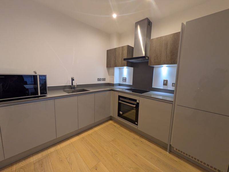 Property photo 3 of 12 Photo 10