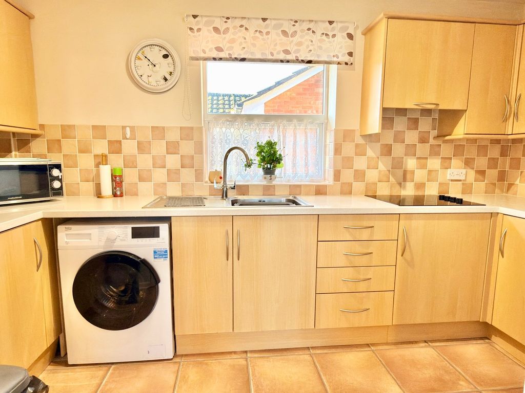 Property photo 3 of 9