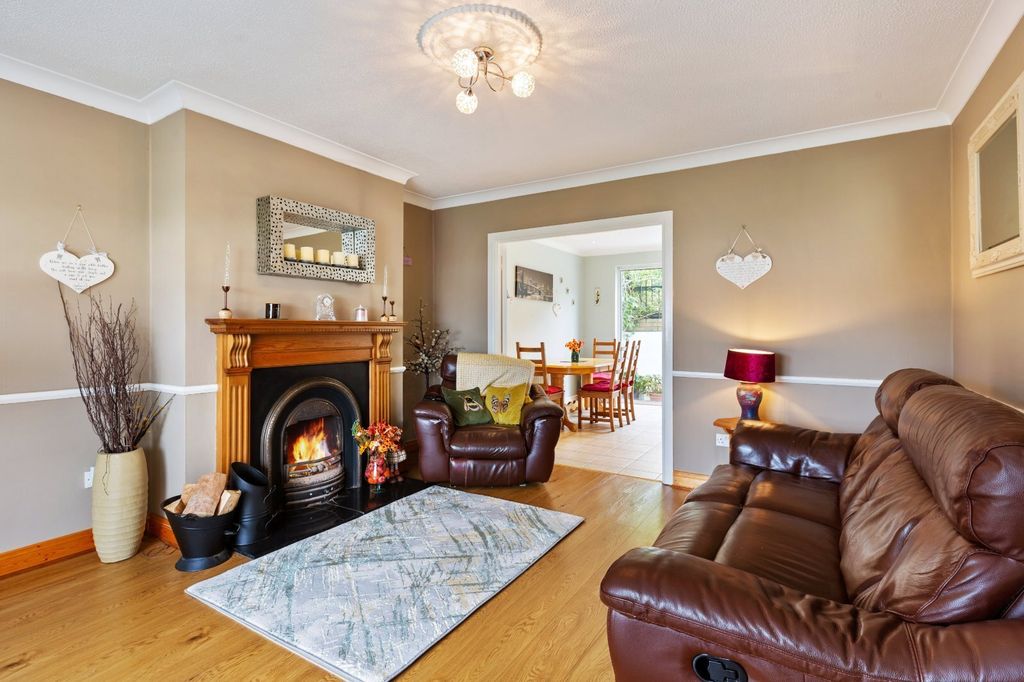 Property photo 2 of 10 Picture No. 05