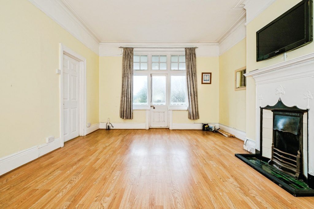 Additional image 23 of 8 bed semi-detached house for saleBeach Road, Littlehampton BN17