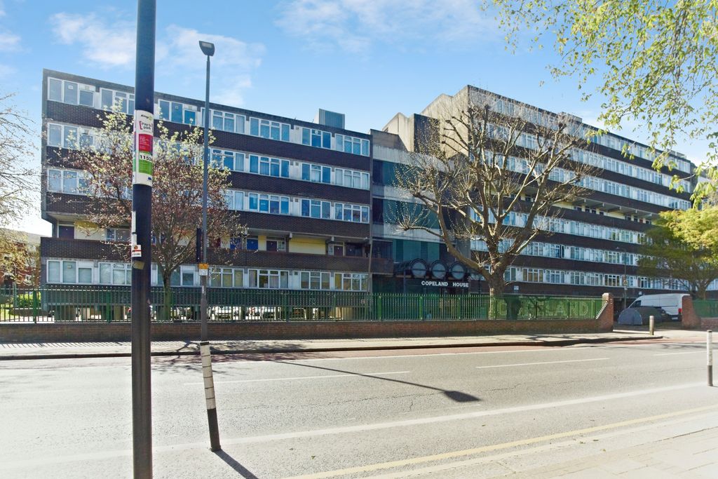 Property photo 1 of 18