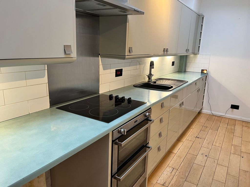 Property photo 2 of 9 Image