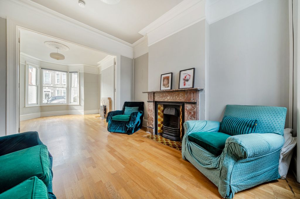 Property photo 2 of 24 Picture No. 28