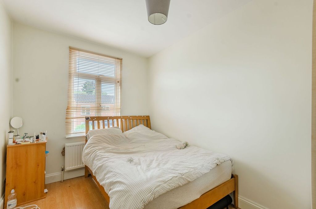 Property photo 1 of 4