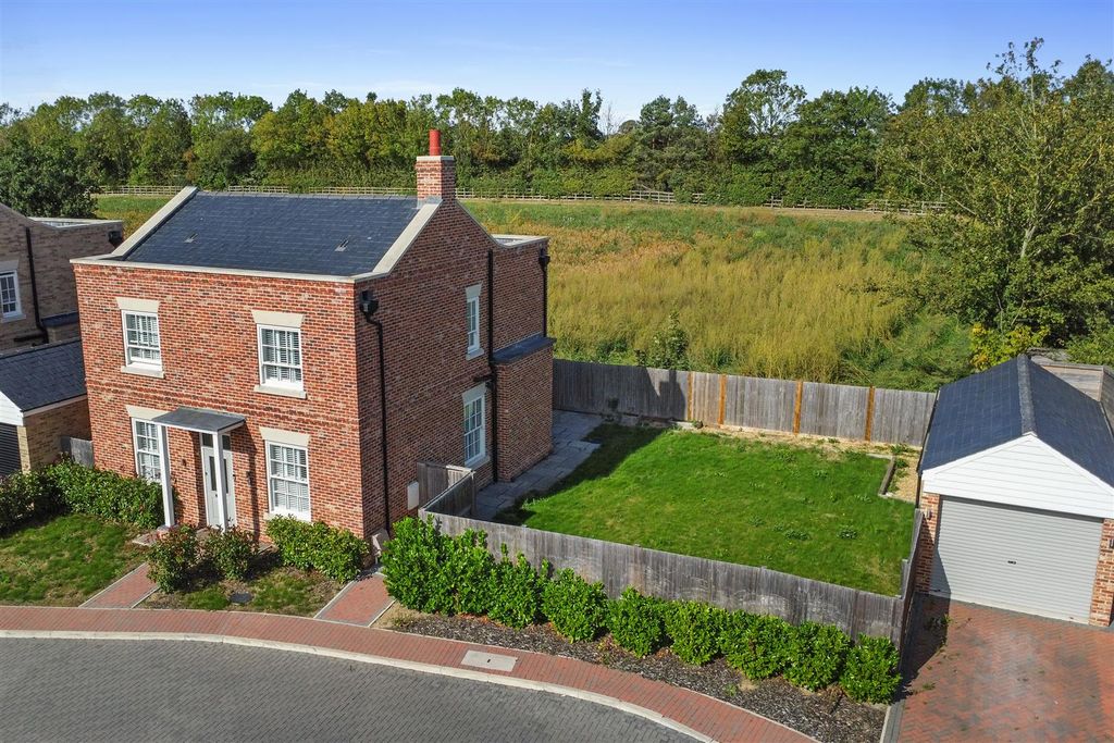 Property photo 1 of 15 Front Aerial