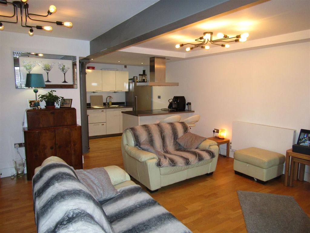 Property photo 3 of 15 Img_1008.Jpg