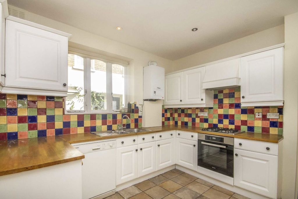 Property photo 2 of 5