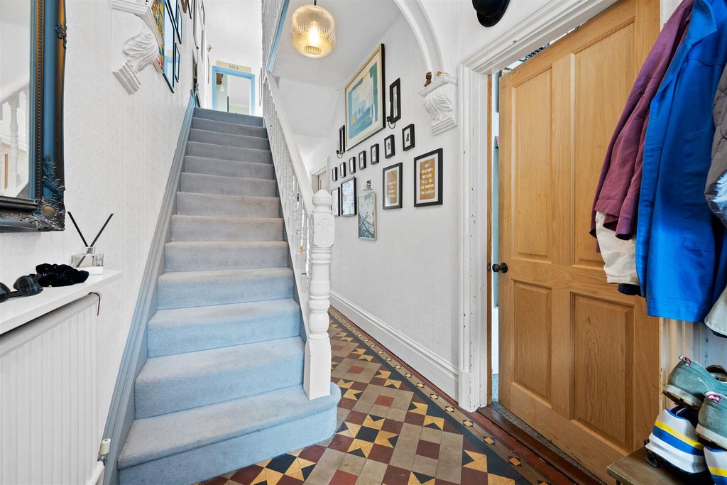 Property photo 3 of 32 26Moorrdweb10.Jpg