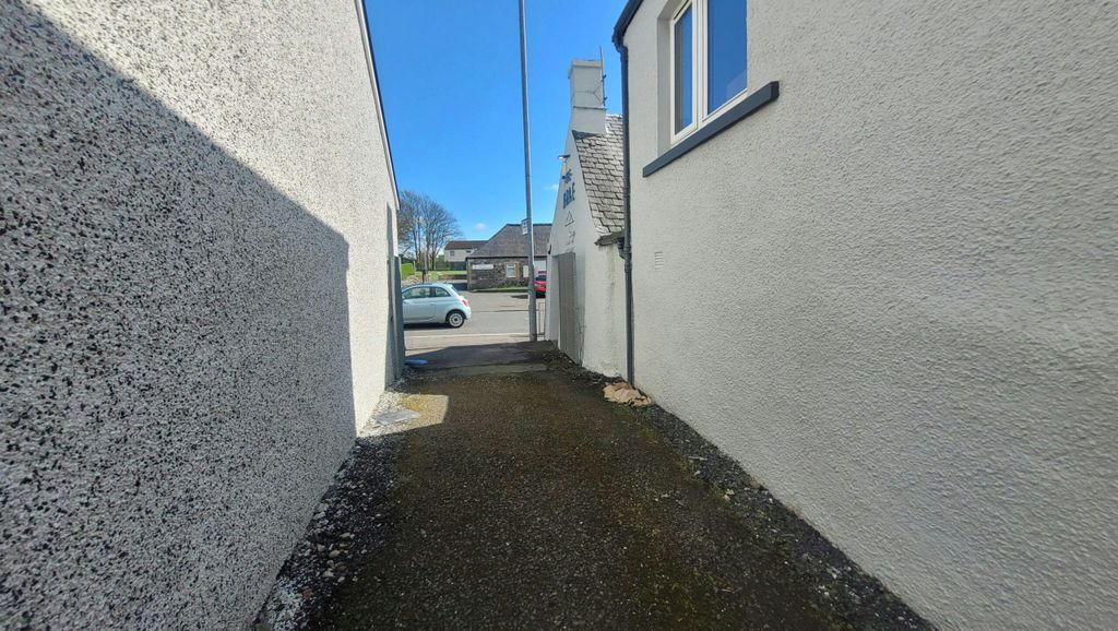 Property photo 3 of 4 Image 3