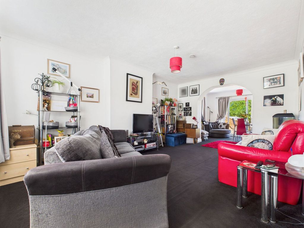 Property photo 3 of 14