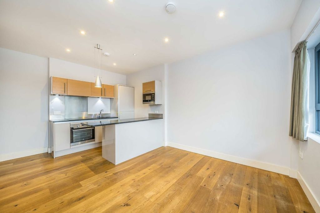 Property photo 2 of 5