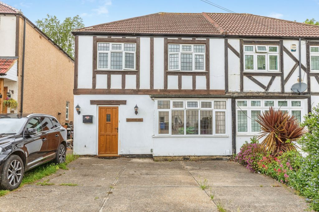 Property photo 1 of 18