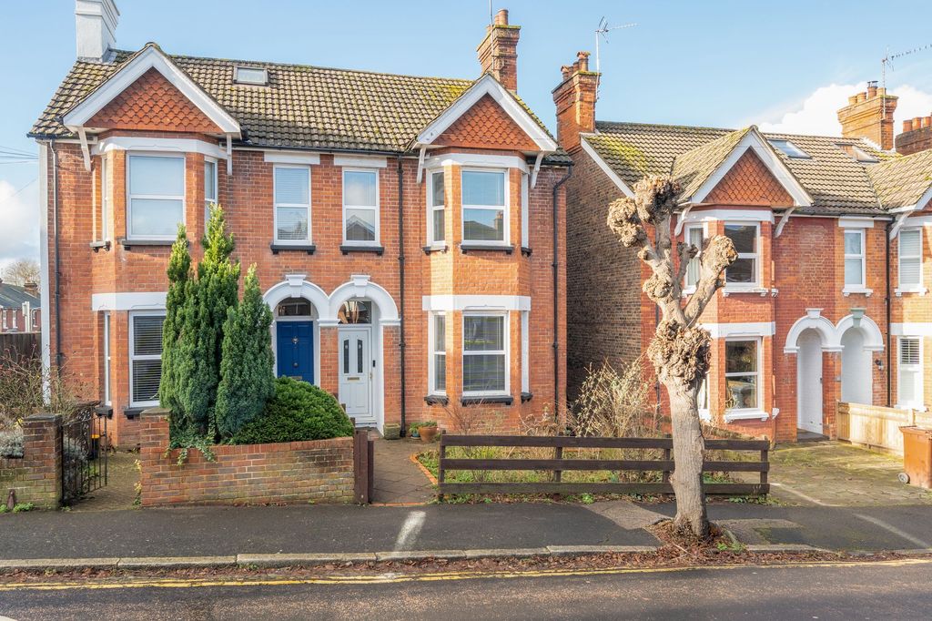 Property photo 1 of 19