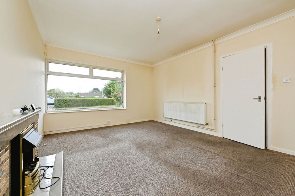Property photo 2 of 17 Photo