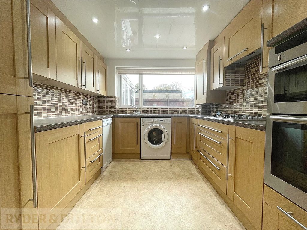 Property photo 2 of 22 Picture No. 10
